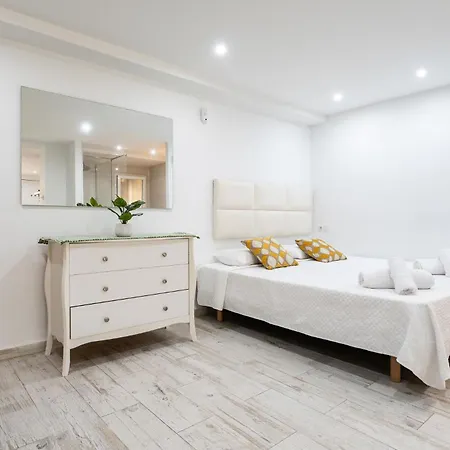 Malagasuite Sun Terrace Apartment Marbella